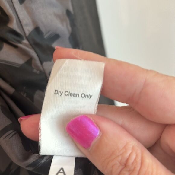 CAbi Women’s military inspired charcoal gray jacket blazer regal buttons 8 EUC! - Picture 12 of 13